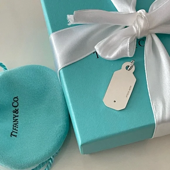 Tiffany & Co. Dog tag with Diamond in Sterling Silver NEW